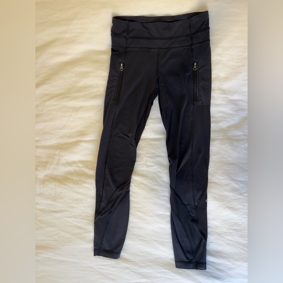 Lululemon Black Leggings zipper pockets size 4 - Picture 1 of 6